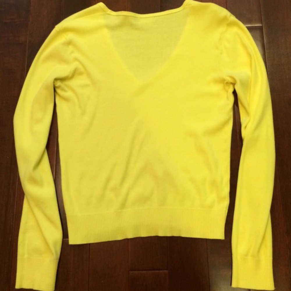 Neon yellow sweater. - Picture 2 of 3